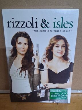 Rizzoli & Isles The Complete Third Season DVD - White & Green Artwork